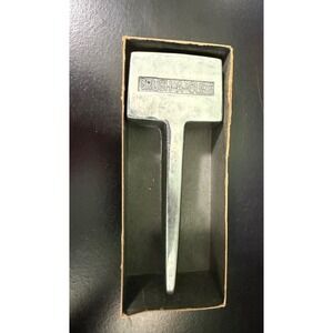 Vintage Mr. Ice Crusher Crush-A-Cube Aluminum Hand Tool Mr. Bartender with Box